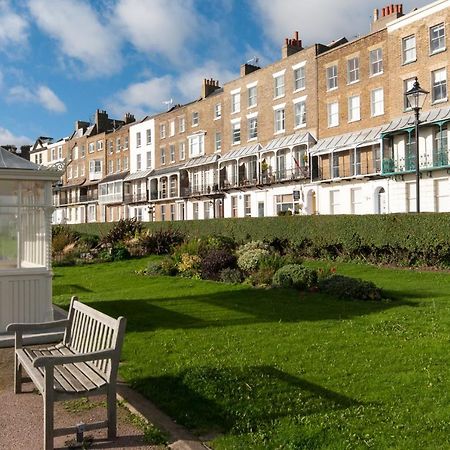 The Royal Harbour Hotel Ramsgate Extérieur photo