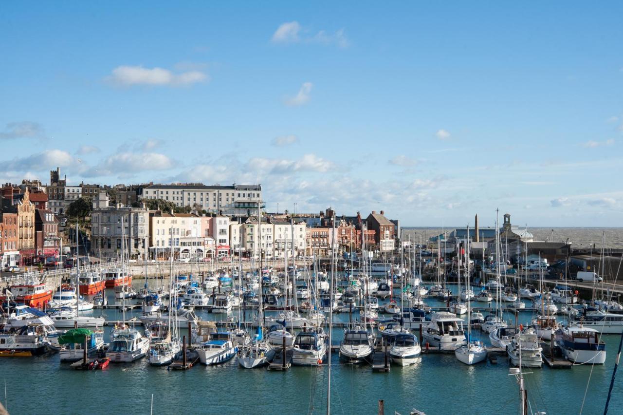The Royal Harbour Hotel Ramsgate Extérieur photo