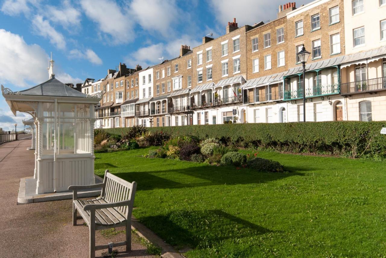 The Royal Harbour Hotel Ramsgate Extérieur photo