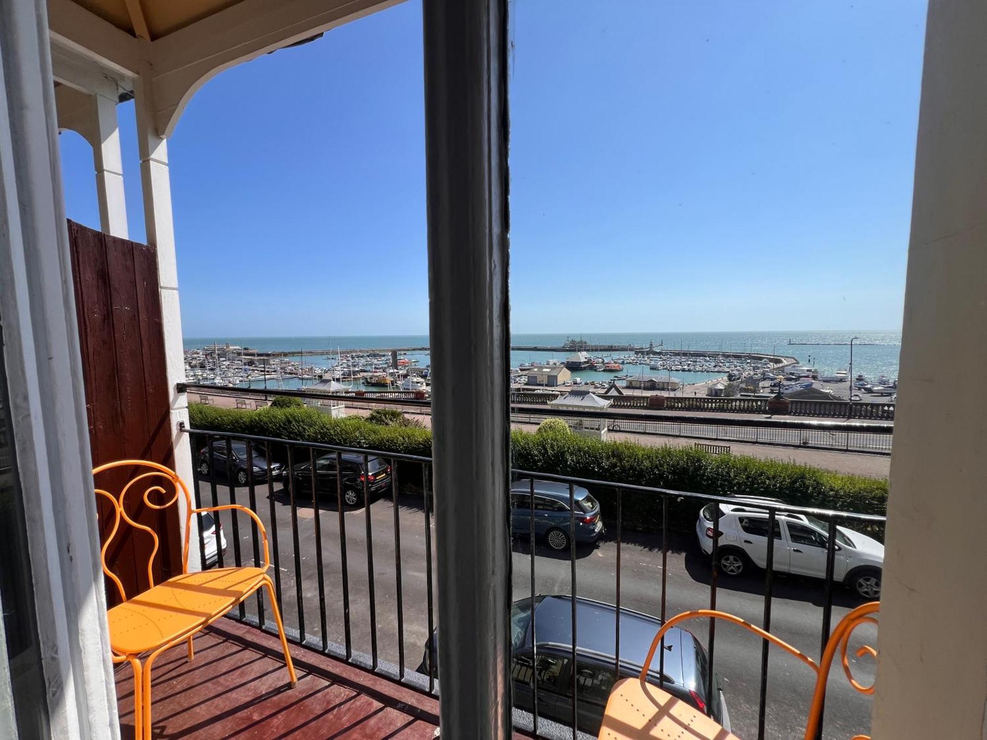 The Royal Harbour Hotel Ramsgate Extérieur photo