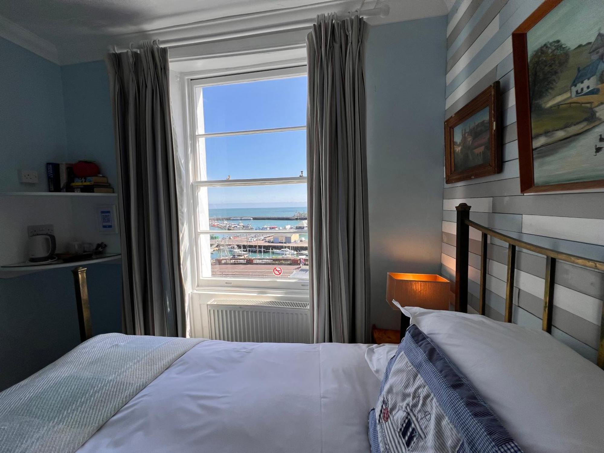 The Royal Harbour Hotel Ramsgate Extérieur photo